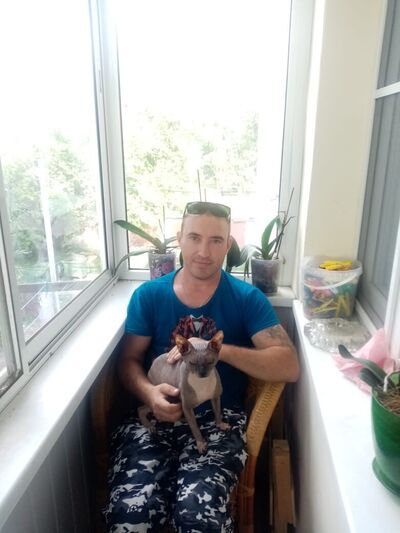  ,   Anatolij, 38 ,   ,   