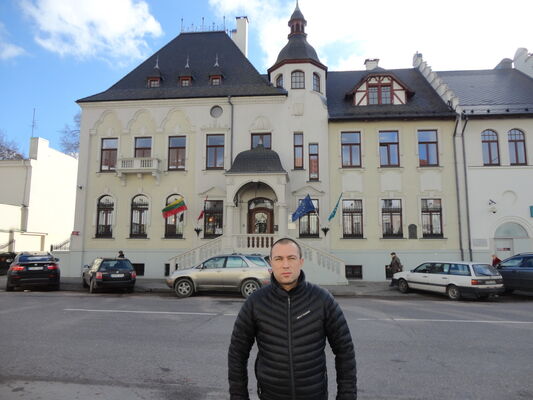  ,   Vitali, 45 ,   
