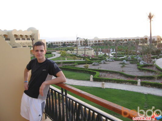  ,   Walker, 37 ,     , c 