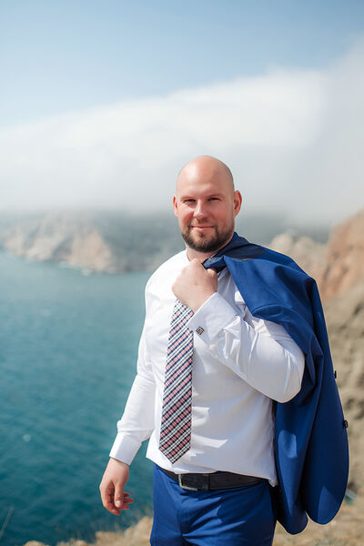  ,   Viktor, 34 ,   ,   , c 