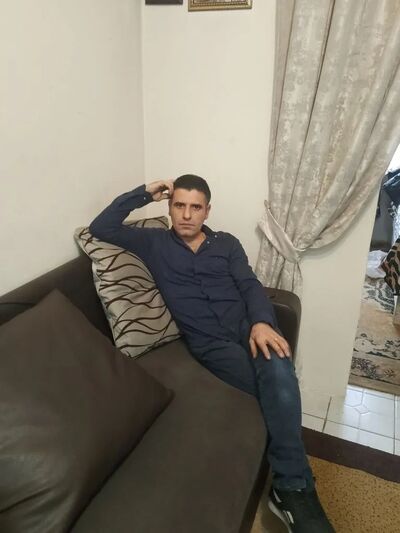 ,   Akop, 42 ,   ,   