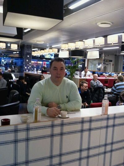  ,   Alex, 46 ,   ,   , c 