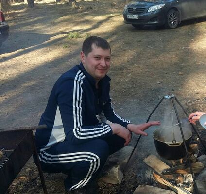  ,   Pavel, 36 ,  