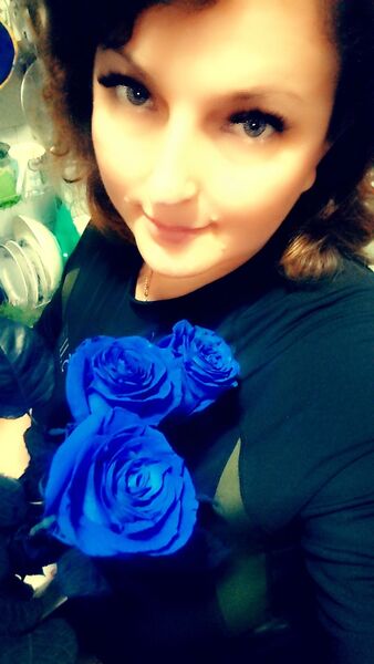  ,   Roxie, 35 ,   ,   , c , 