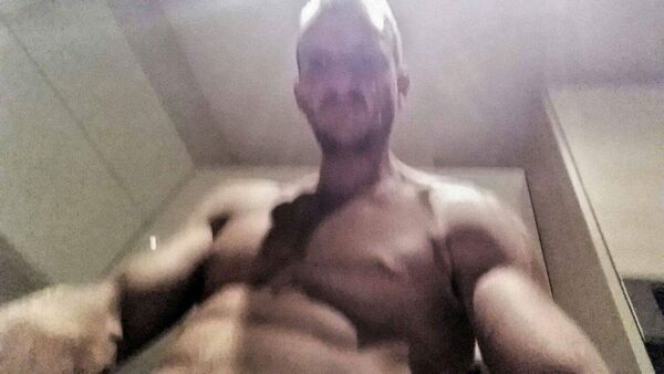  ,   Arturs, 44 ,   ,   , c , 