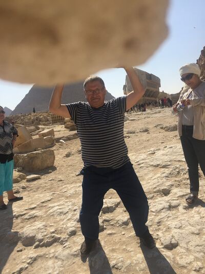  ,   Akbar, 70 ,   