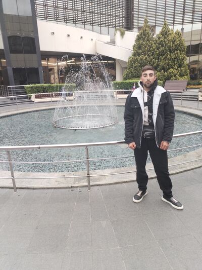  ,   Arman, 20 ,   ,   