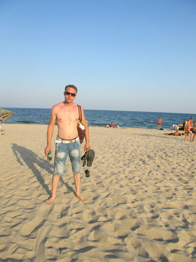  ,   Victor, 42 ,   ,   , c 