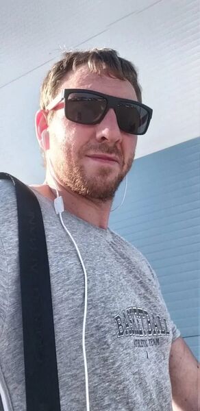  ,   Konstantin, 37 ,   ,   