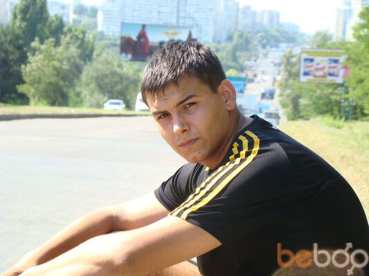  ,   Maxim, 34 ,   