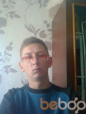  3198650  Viktor, 40 ,    