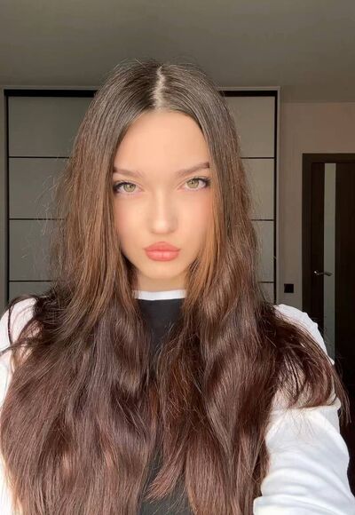  ,   Yana, 18 ,   ,   , c , 