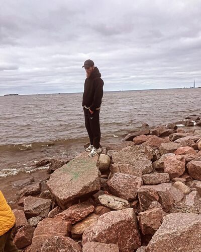  ,   Ali, 34 ,   ,   