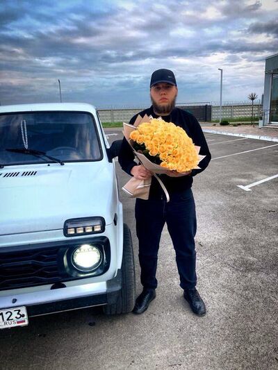  ,   Artem, 27 ,   ,   