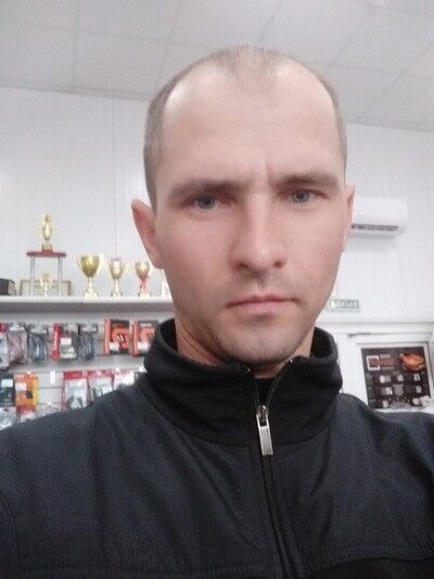  ,   Stas, 40 ,   