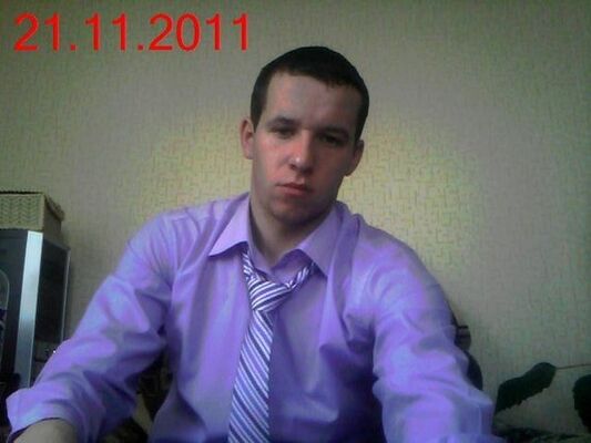  ,   Nikolas, 38 ,  
