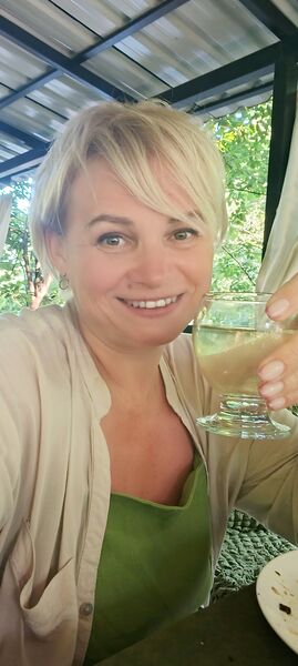  ,   Lara, 51 ,     , c 