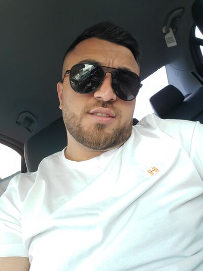  ,   Elvin, 33 ,   ,   