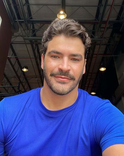  ,   Alexander, 45 ,     , c 