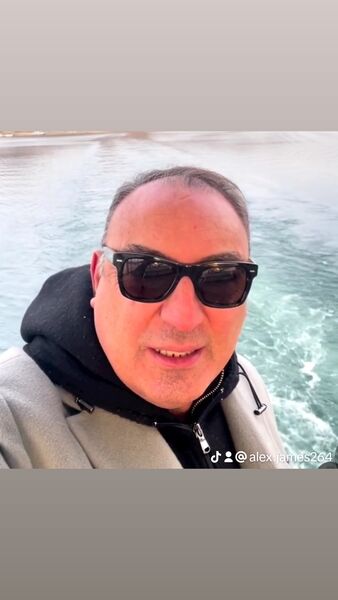  ,   Alex James, 59 ,   ,   , c 