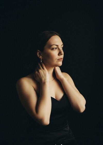  ,   Yuliya, 29 ,   c 