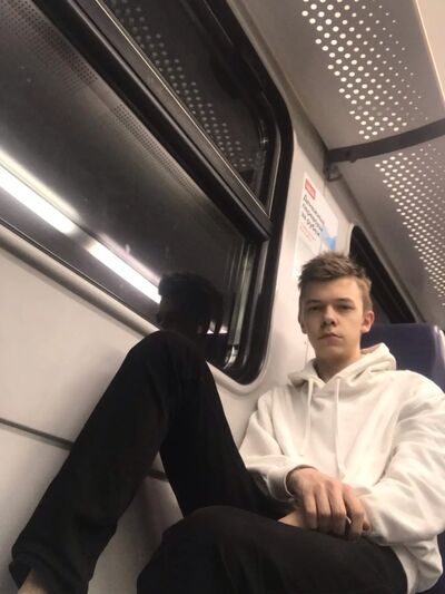  ,   Oleg, 21 ,   ,   , c , 