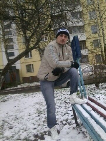 18869170  Konstantin, 41 ,    