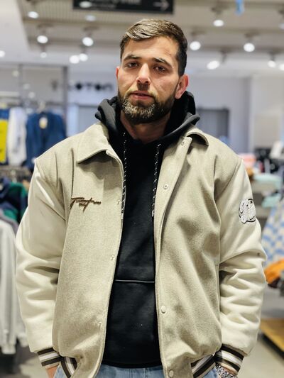  Frankfurt am Main,   Ahmad, 29 ,   ,   