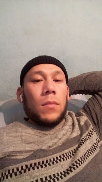  ,   Foziljon, 31 ,   ,   