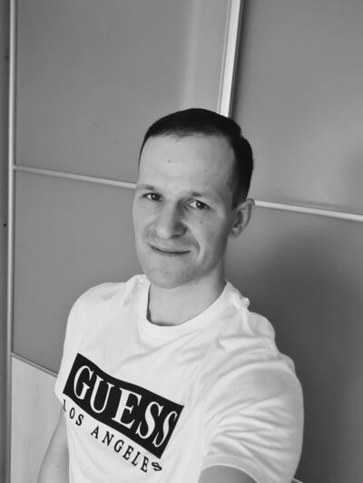 ,   Igoris, 36 ,     , c 