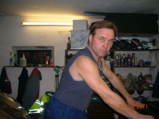  ,   Iuri, 60 ,     , c 