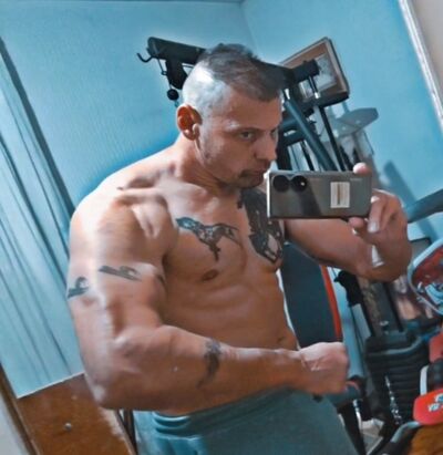  ,   Nenad, 43 ,   ,   
