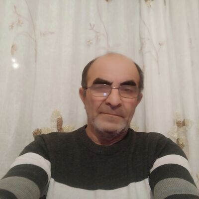  ,   Gia, 59 ,   ,   