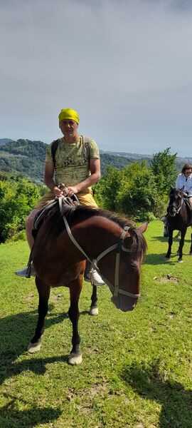  --,   Yrriy, 44 ,   ,   , c , 