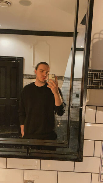  Cesme,   Melih, 23 ,   ,   , c 