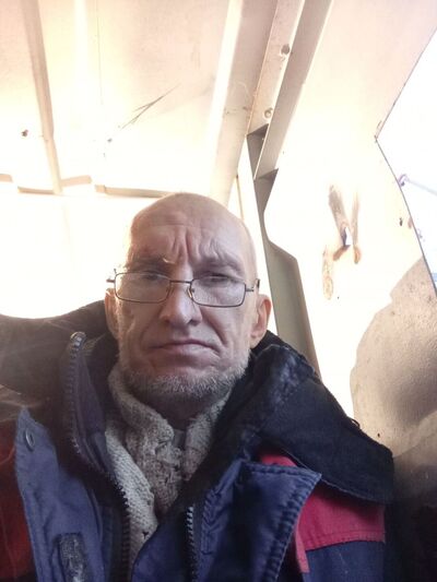  ,   Aleks, 53 ,   c 
