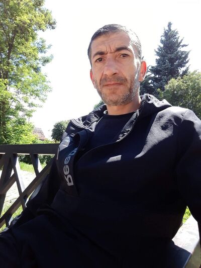  ,   Aren, 44 ,   ,   