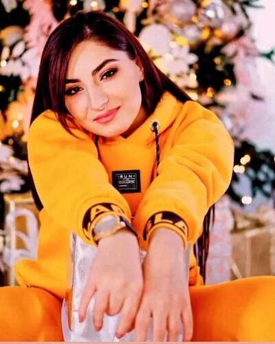  ,   Mariam, 28 ,   c 