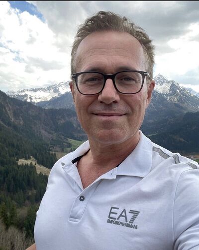  ,   John Willia, 39 ,   ,   