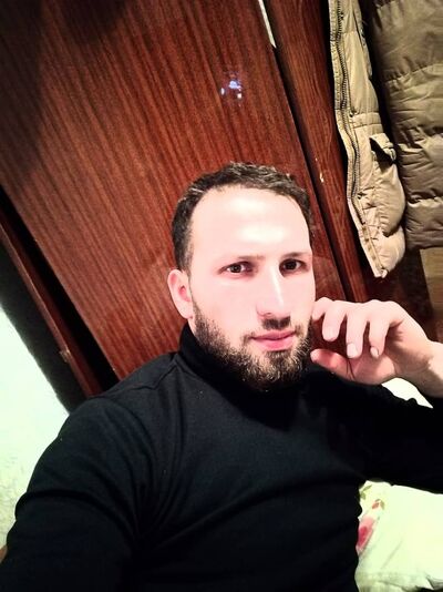  ,   Salim, 31 ,   ,   