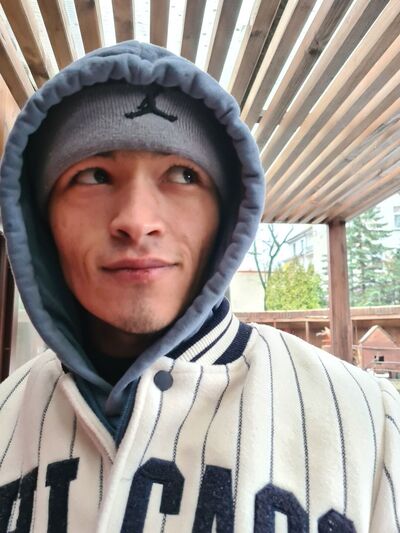  ,   Shamil, 25 ,     