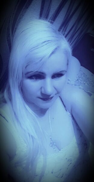  ,   Lilia, 48 ,   c 