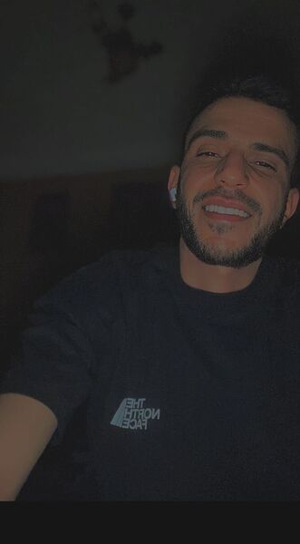  ,   Yacine, 31 ,   ,   