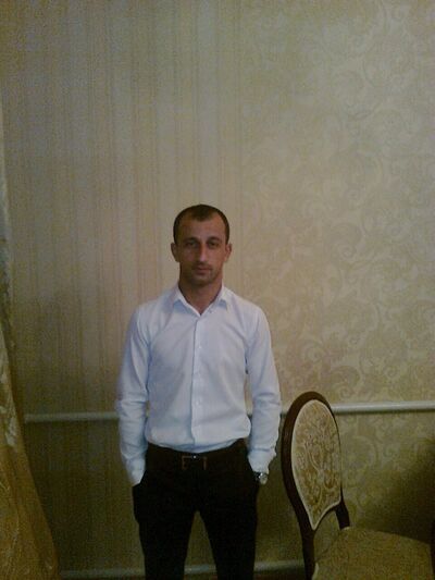  ,   Leo, 39 ,   ,   , c 
