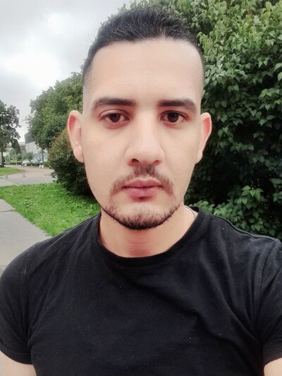  ,   Mando, 32 ,   ,   