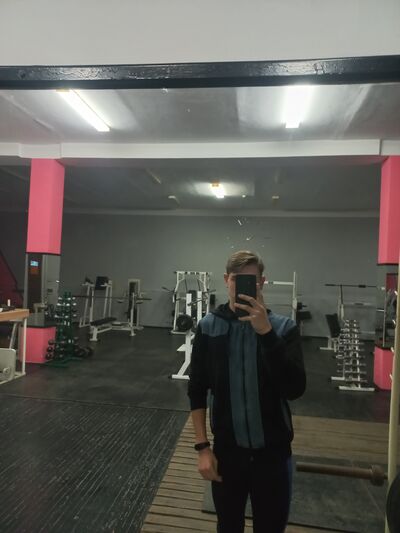  ,   Oleg, 22 ,   ,   