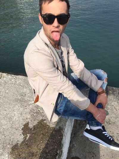  ,   Maksim, 30 ,   