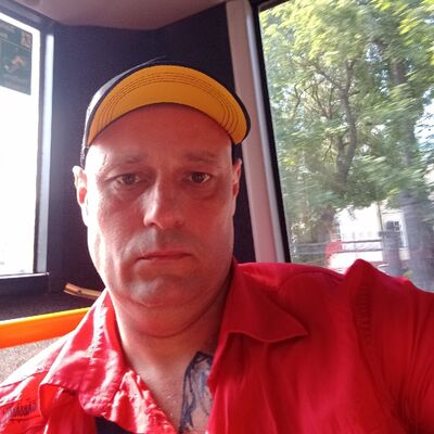  ,   Azat, 40 ,  