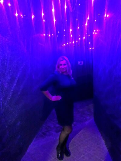  ,   ELENA, 43 ,     , c 