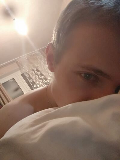  ,   Valery, 30 ,   